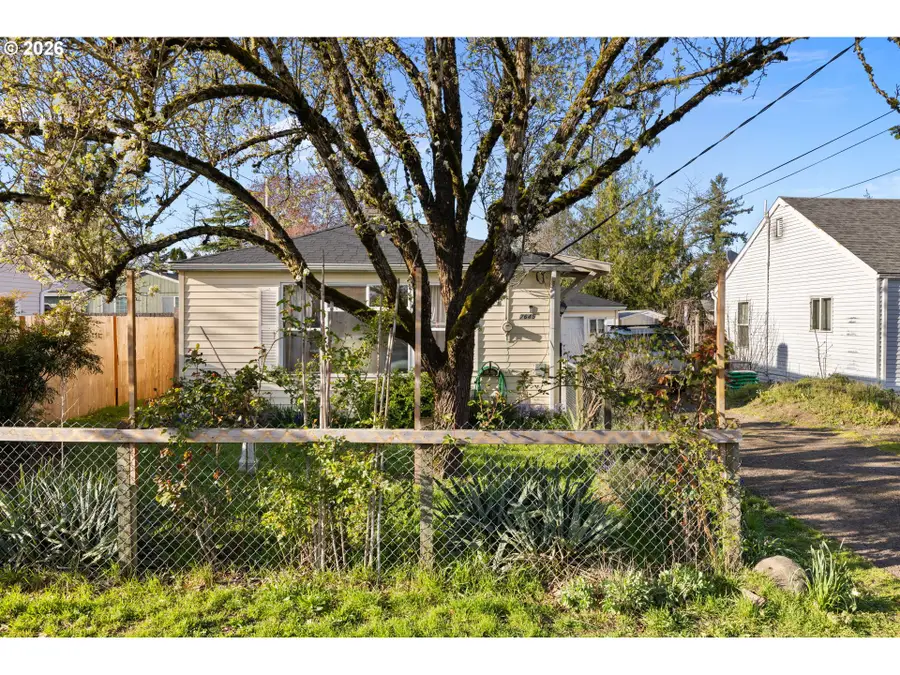 7645 SE Henderson St, Portland, OR 97206 - #2