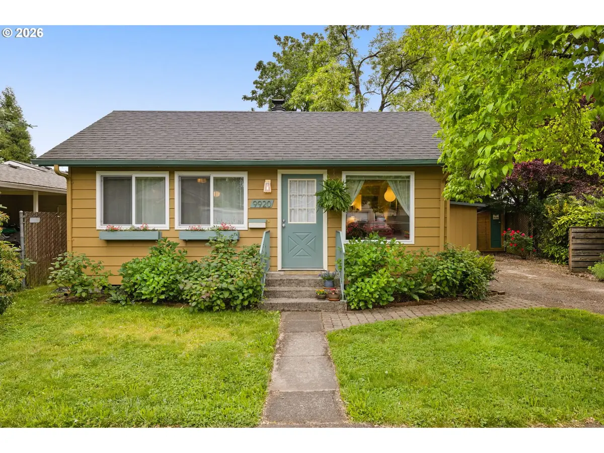 9920 SE Ellis St, Portland, OR 97266 - #1