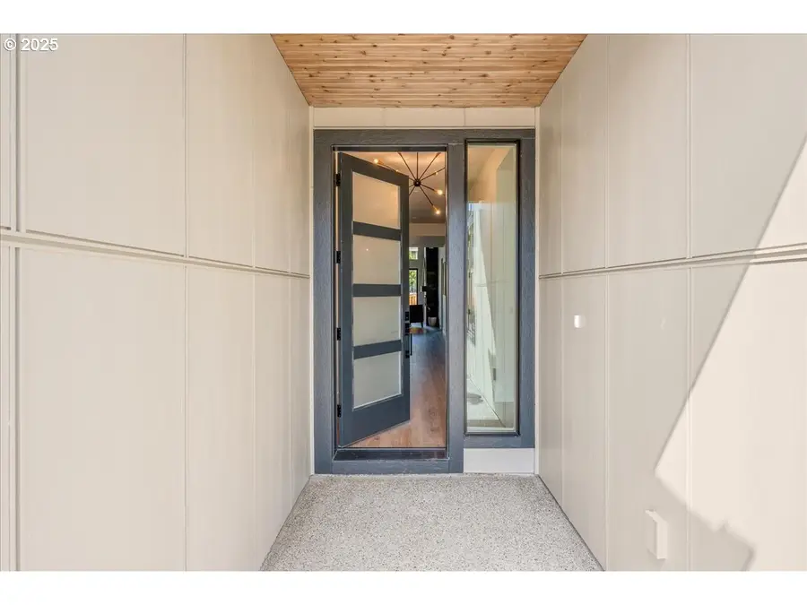 750 N V St, Washougal, WA 98671 - Image #3