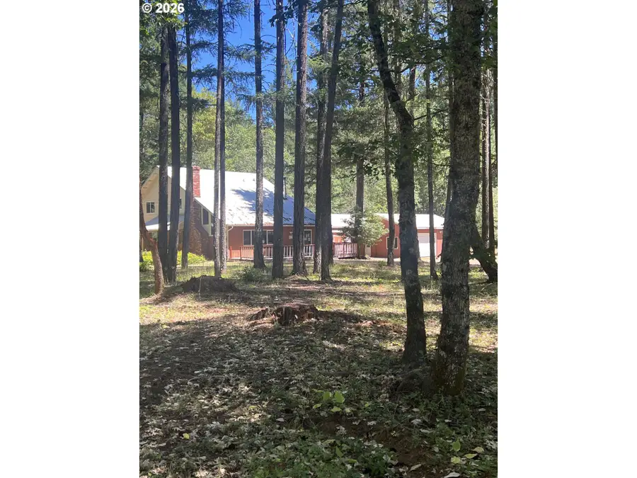 2300 Thompson Creek Rd, Selma, OR 97538 - #2