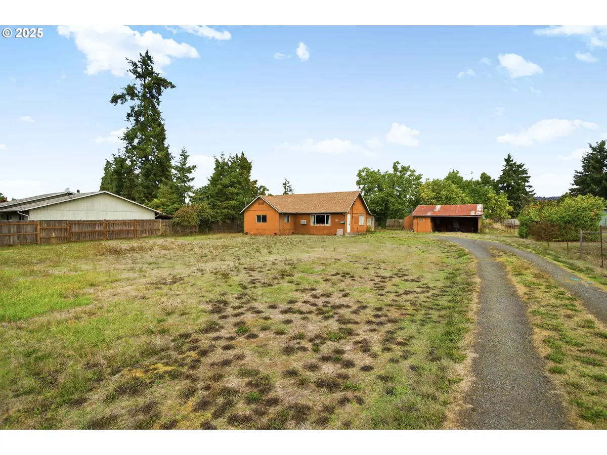 4916 E St, Springfield, OR 97478 - Image #1