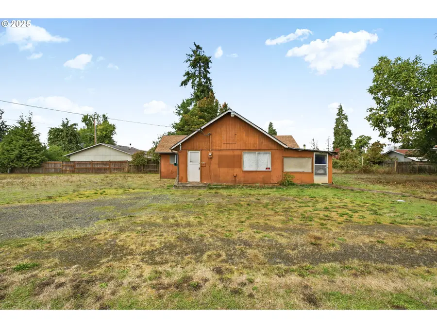 4916 E St, Springfield, OR 97478 - Image #2