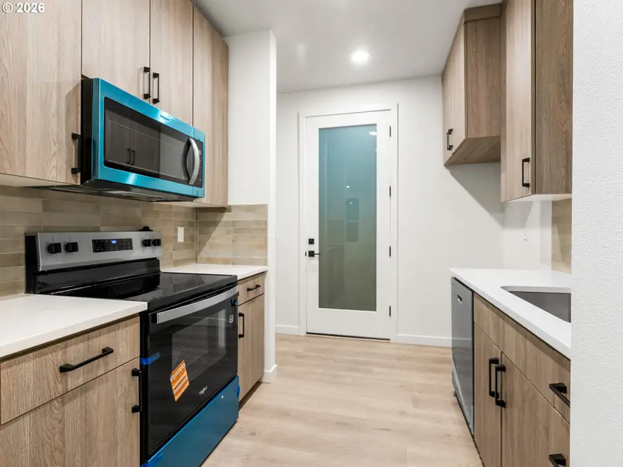 8338 N Bank St, Portland, OR 97203 - Image #3