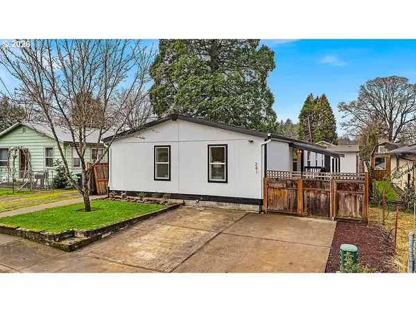 241 NW Wade St, Estacada, OR 97023