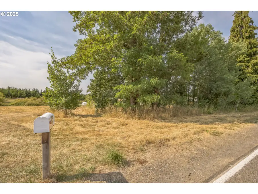 213 Nelson Rd, Winlock, WA 98596 - Image #2