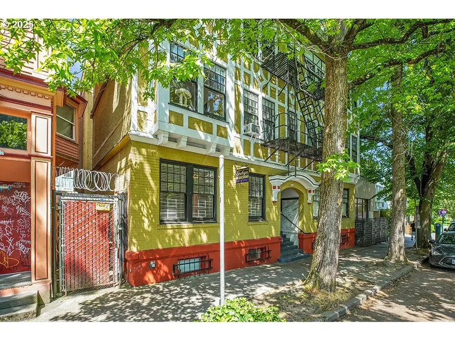 1215 NW 21st Ave, Portland, OR 97209 - Image #2