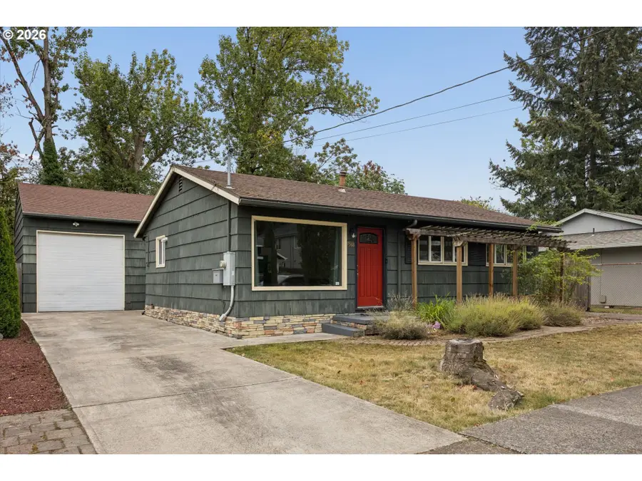 7568 N Gilbert Ave, Portland, OR 97203 - #2