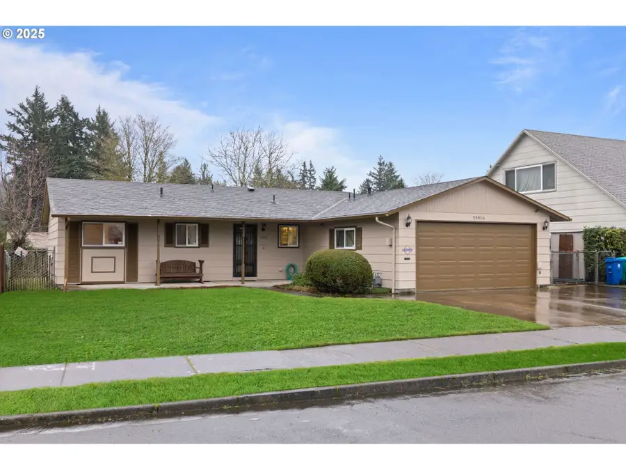 15916 SE Brooklyn St, Portland, OR 97236 - Image #2