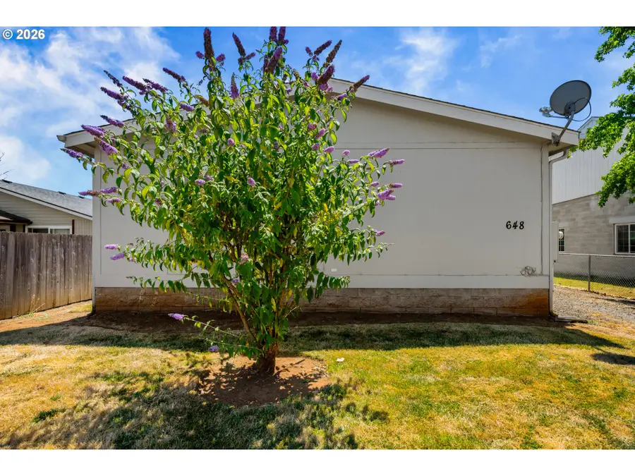 648 Commercial St, Monroe, OR 97456 - #3