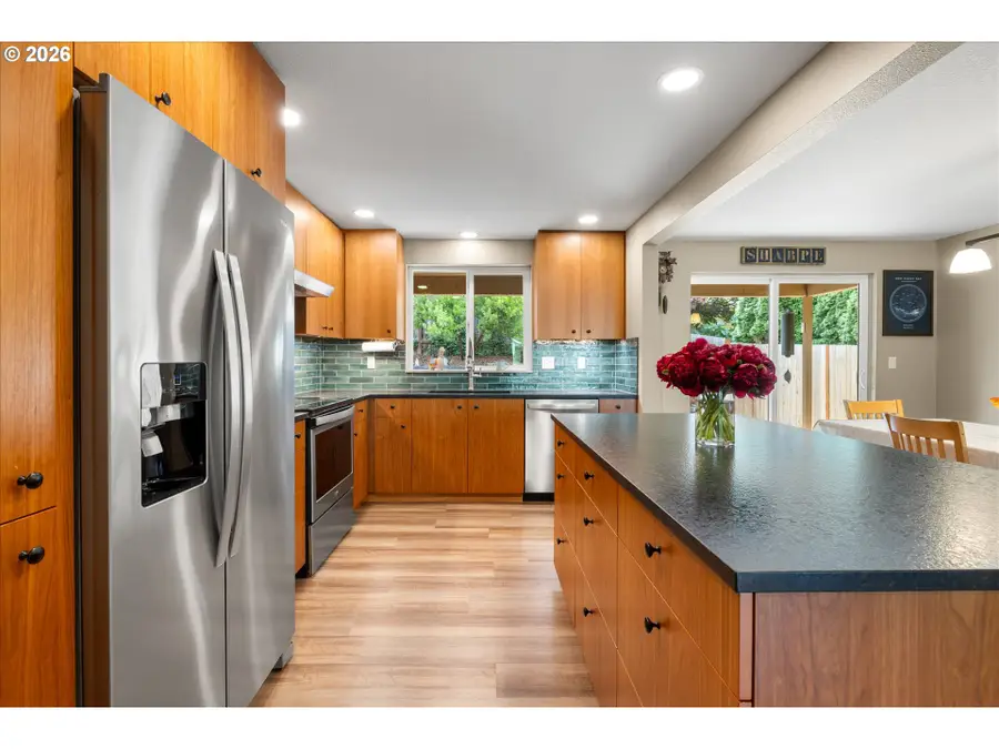 11890 SW Wilton Ave, Portland, OR 97223 - #2