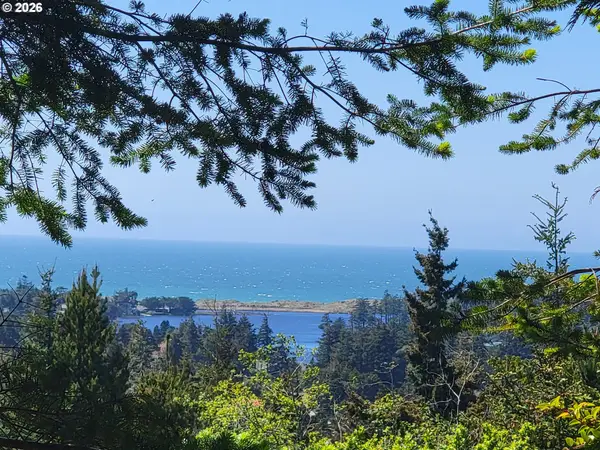 Dee Terrace #9, PortOrford, OR 97465