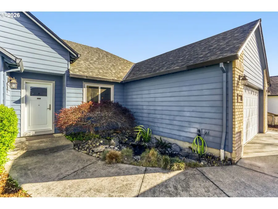 1716 SE 10th Pl, Canby, OR 97013 - #3
