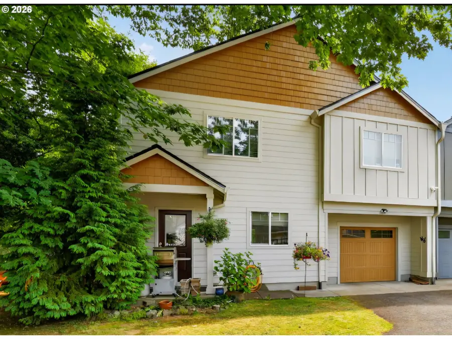 1016 SE 9th St, Gresham, OR 97080 - #2