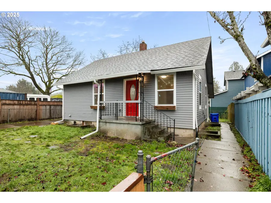 8412 SE Liebe St, Portland, OR 97266 - Image #2