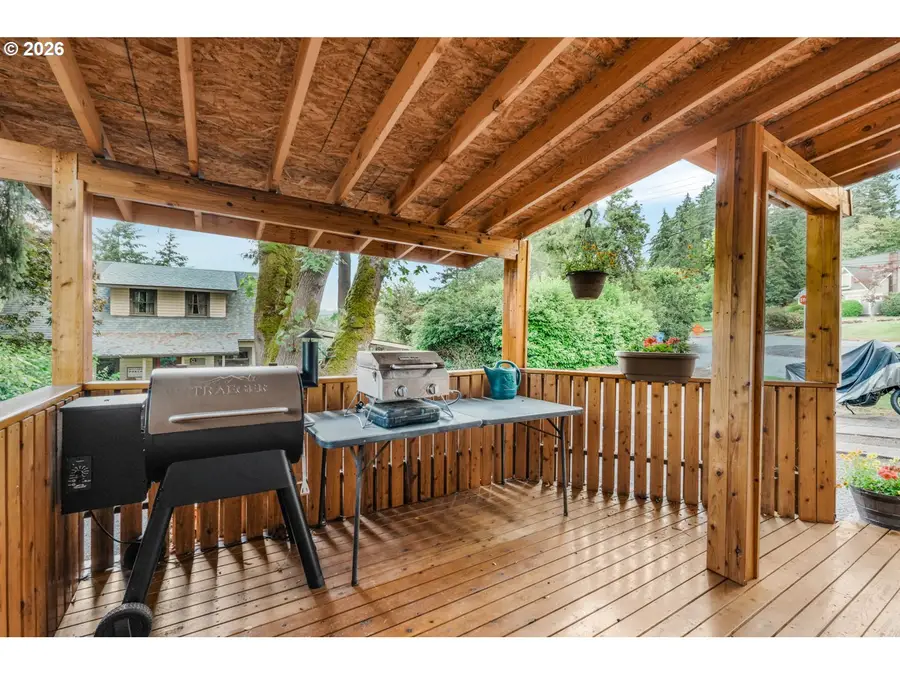 1804 E Terrace Way, Kelso, WA 98626 - #2