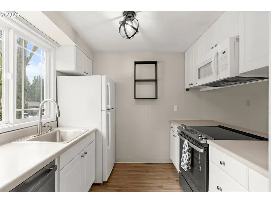 29650 SW Courtside Dr #18, Wilsonville, OR 97070 - #3