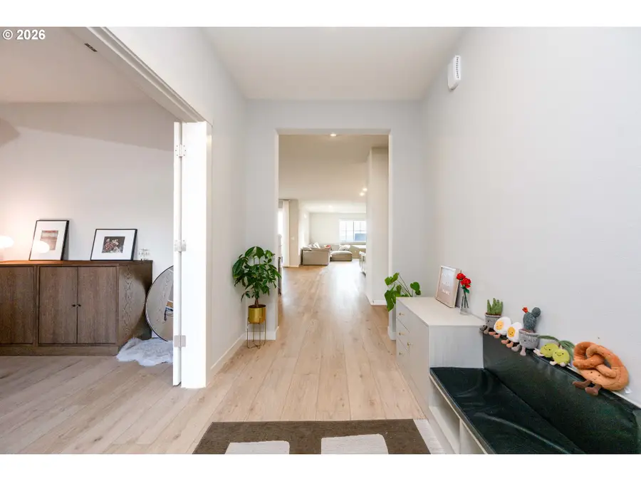 16800 SW Dowitcher Ln, Beaverton, OR 97007 - Image #2