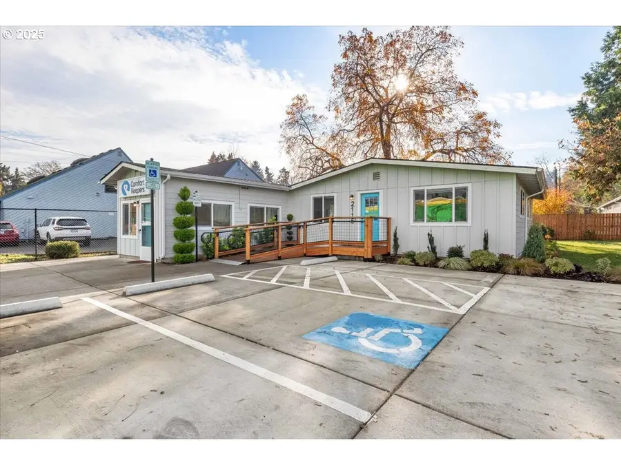 2115 E 27th St, Vancouver, WA 98660 - Image #2