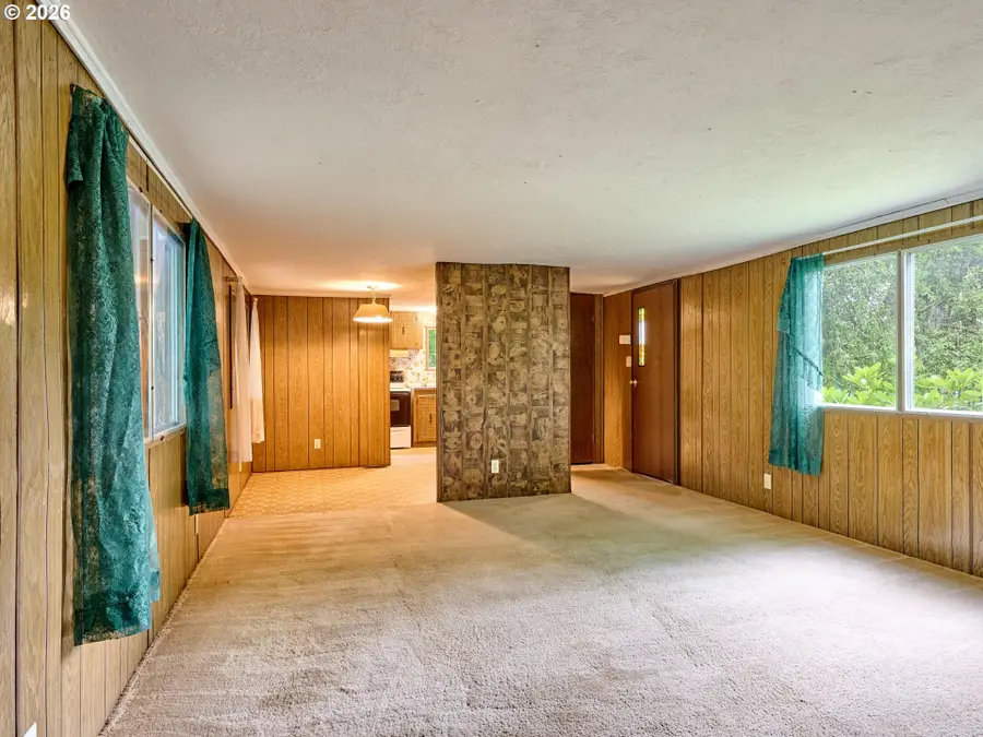 22069 Erica Dr, Aurora, OR 97002 - #3