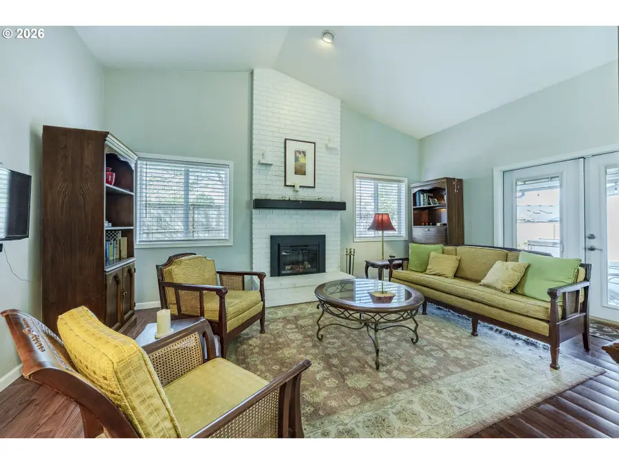 4943 Parsons Ave, Eugene, OR 97402 - #3