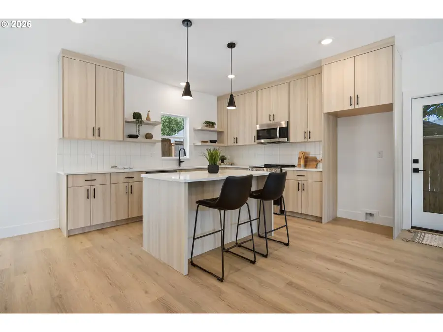 3817 SW Pomona St, Portland, OR 97219 - #3