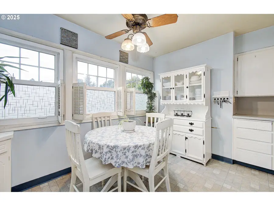 615 W 39th St, Vancouver, WA 98660 - Image #3