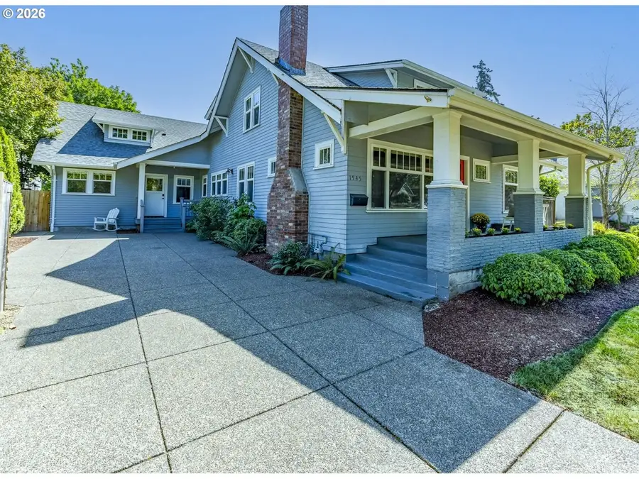 1545 Villard St, Eugene, OR 97403 - #3
