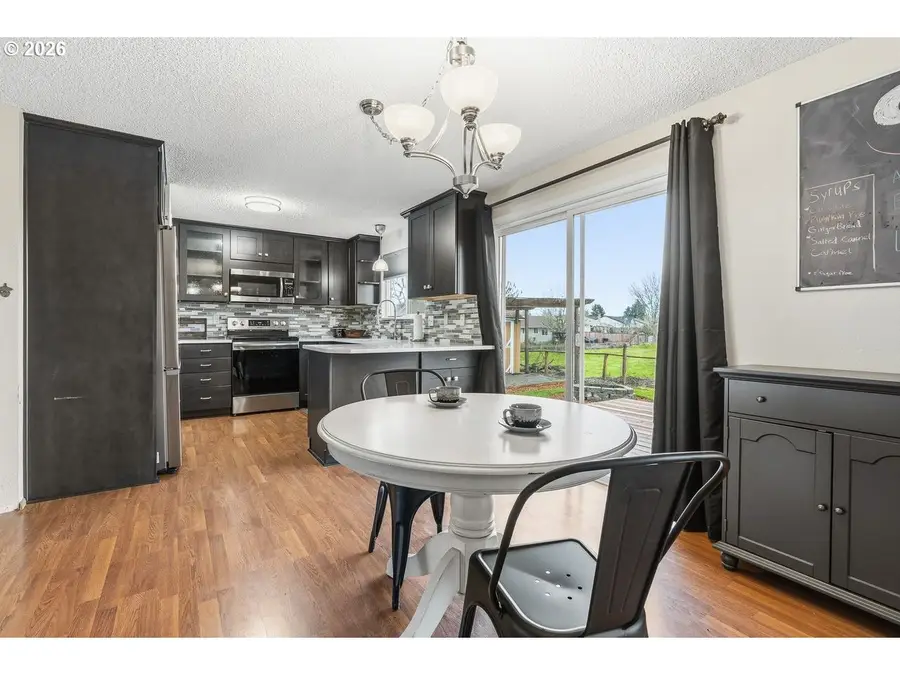 1122 SE Fir Grove Loop, Hillsboro, OR 97123 - Image #2