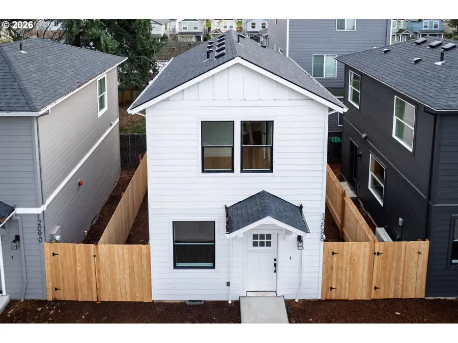 12088 SE Market St, Portland, OR 97216 - #2