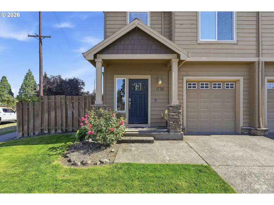 1738 N Manzanita St, Canby, OR 97013 - #3