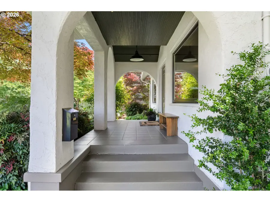 4214 SE Oak St, Portland, OR 97215 - #3