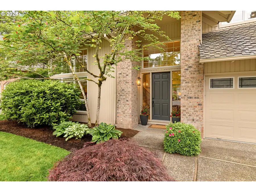 5312 Amberwood Ct, Lake Oswego, OR 97035 - #2