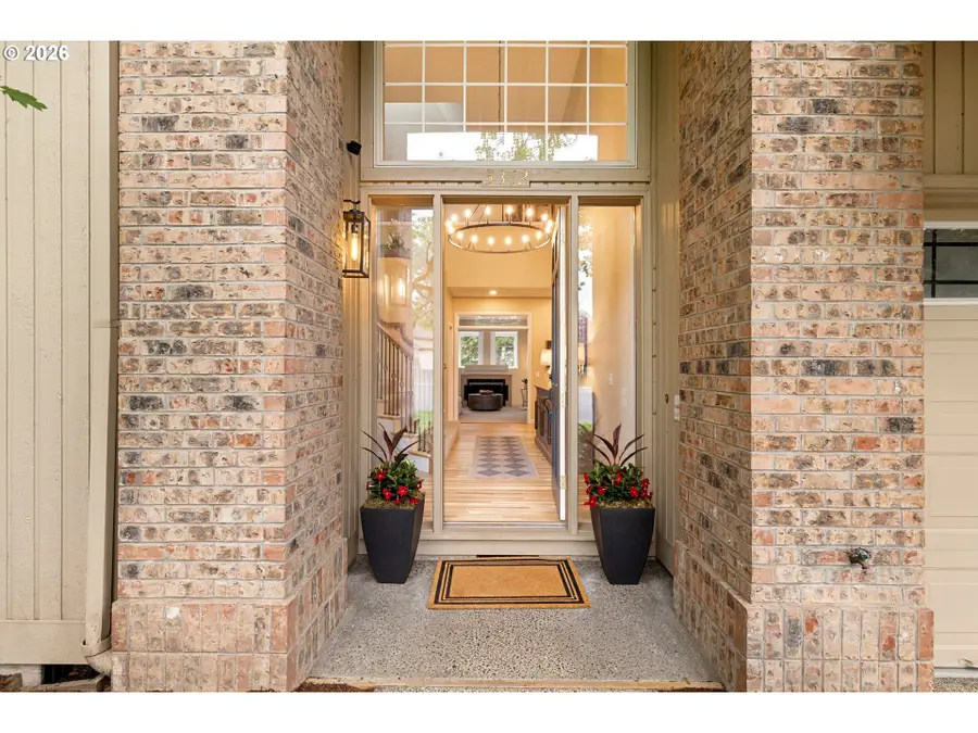 5312 Amberwood Ct, Lake Oswego, OR 97035 - #3