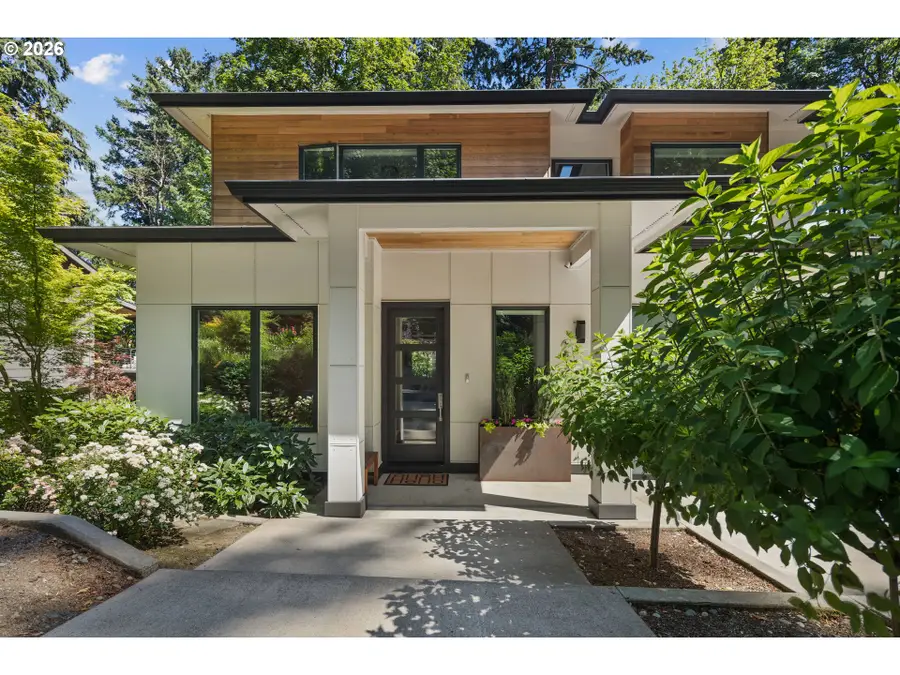 13344 Briarwood Ln, Lake Oswego, OR 97034 - #2