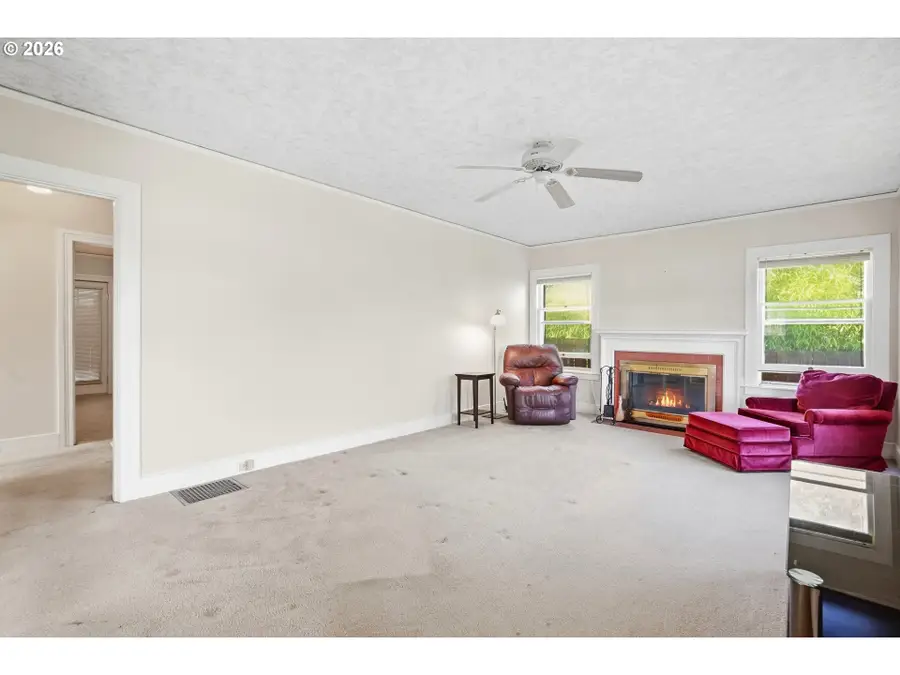 10632 NE Skidmore St, Portland, OR 97220 - #3