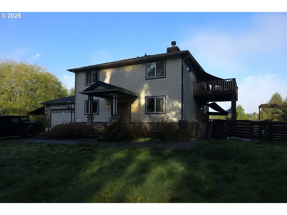 2929 S Fork Rd, Raymond, WA 98577 - Image #1