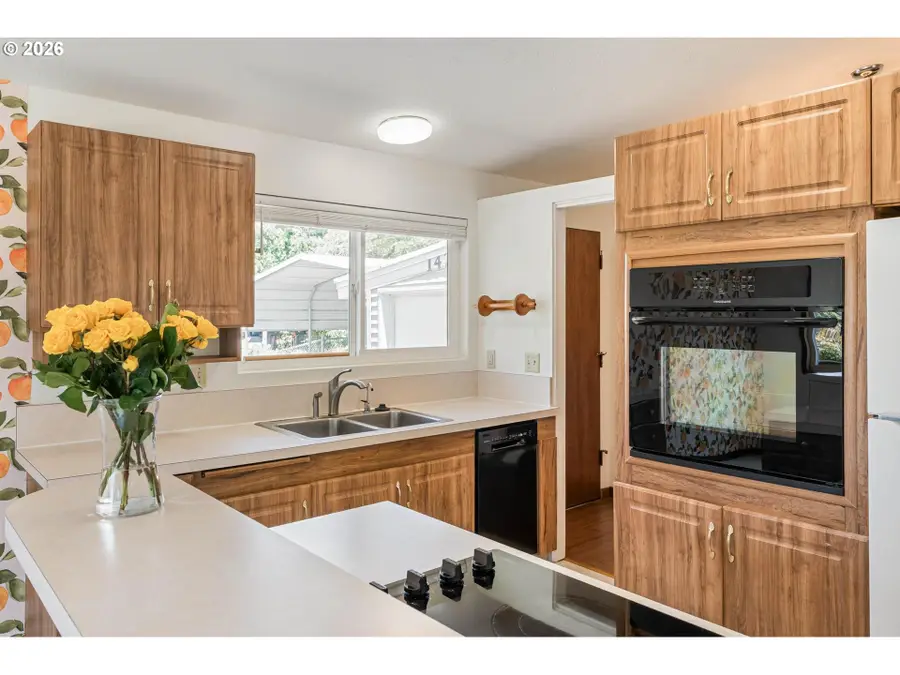 1421 Harvard Ave, Gladstone, OR 97027 - #3