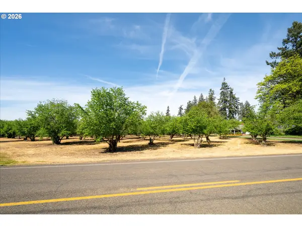 E Beacon, Eugene, OR 97404