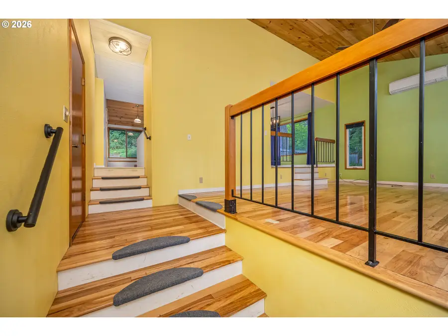 3827 Vine Maple St, Eugene, OR 97405 - #3
