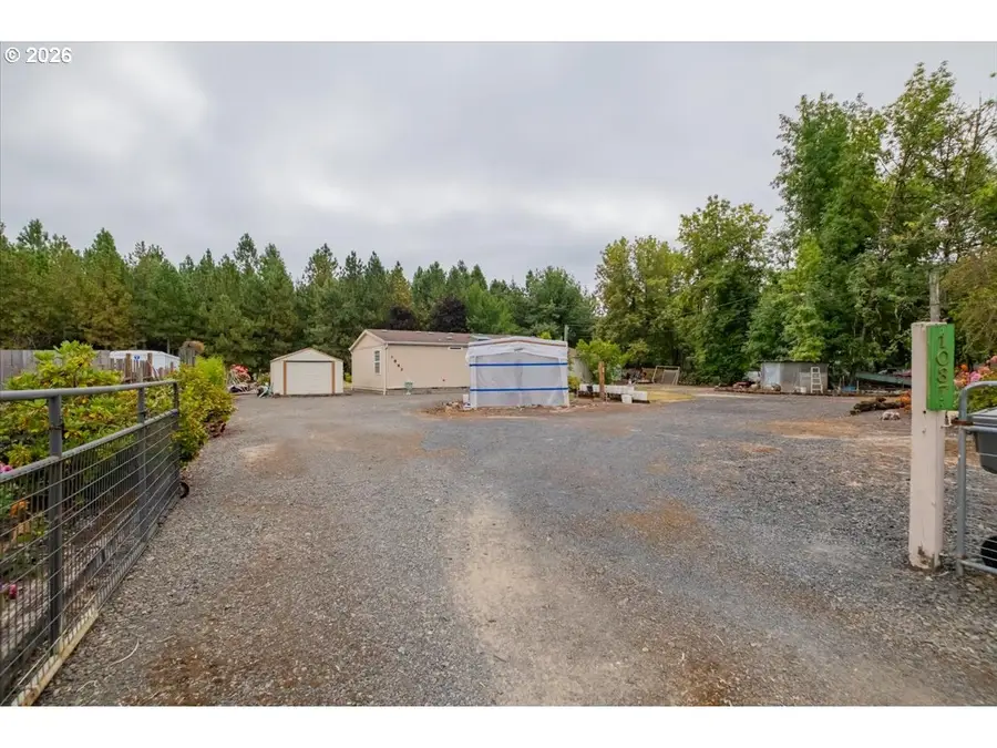 1087 38th Ave, Sweet Home, OR 97386 - #2