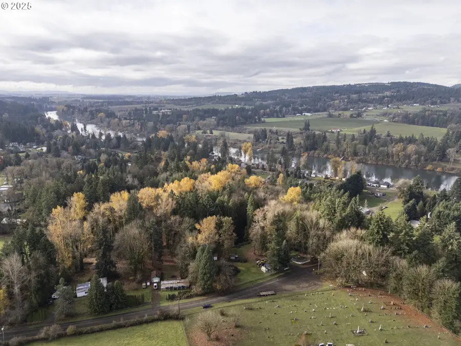 23921 NE Schultz Rd, Aurora, OR 97002 - Image #2