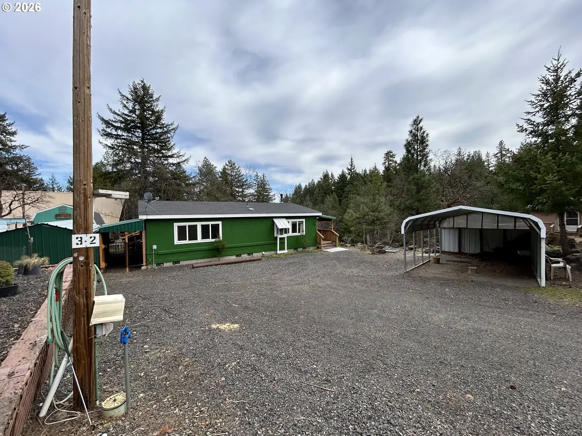 302 Wildcat Xing, Sportsmans Park, OR 97063 - #1