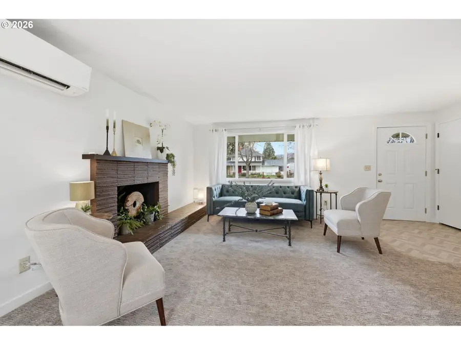 1263 F St, Springfield, OR 97477 - #3