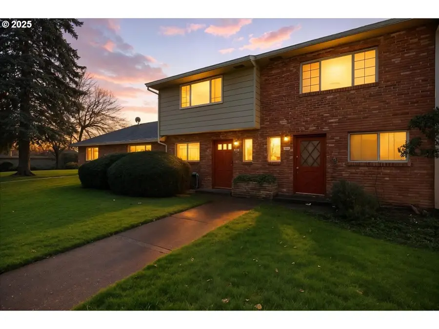 1812 NE 19th St, Gresham, OR 97030 - Image #2