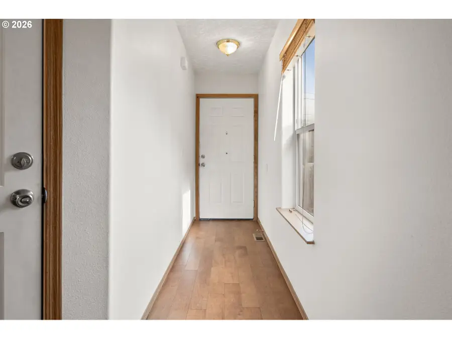 6866 N Sedro St, Portland, OR 97203 - #2