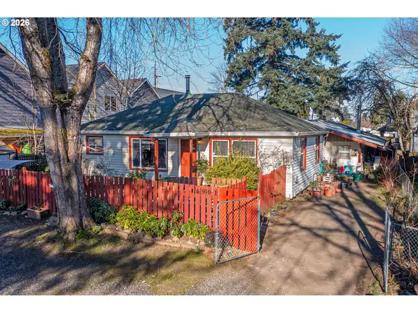 16901 SE Ivon St, Portland, OR 97236