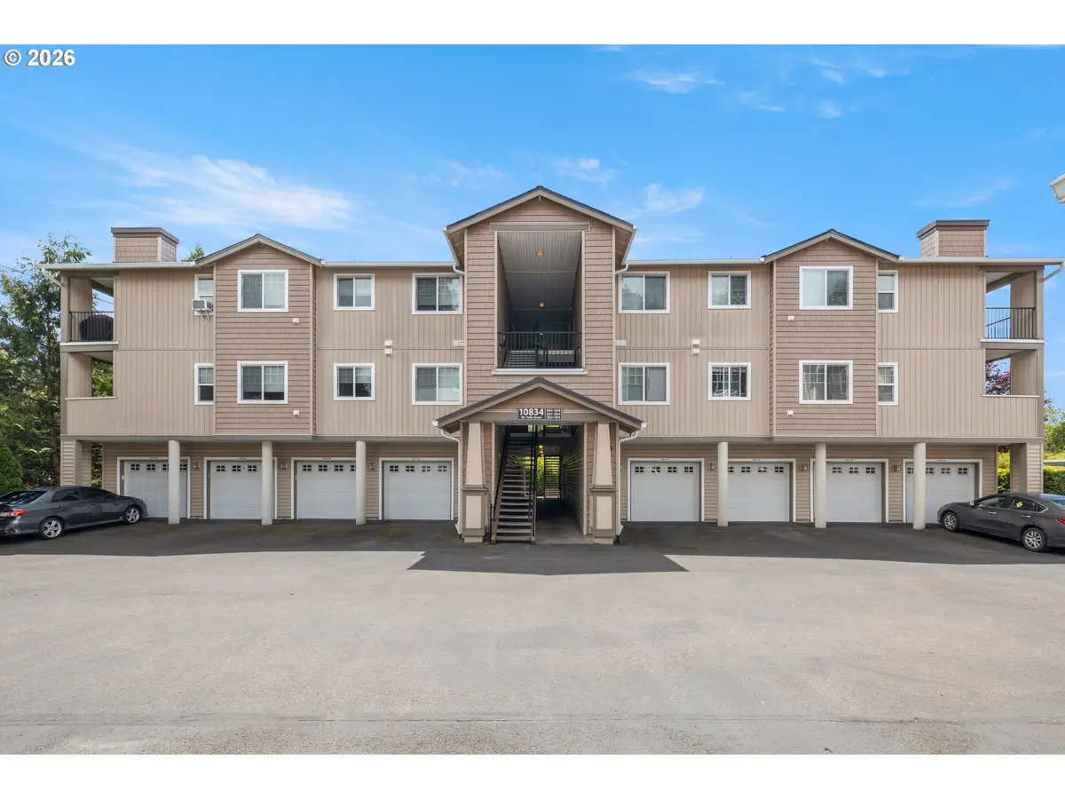 10834 NE Holly St, Hillsboro, OR 97006 - #1