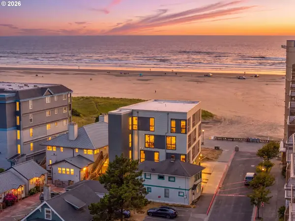 321 S Prom #C, Seaside, OR 97138