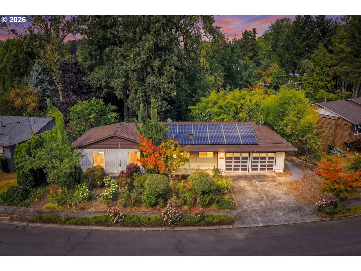 2030 SE Paloma Dr, Gresham, OR 97080 - #1