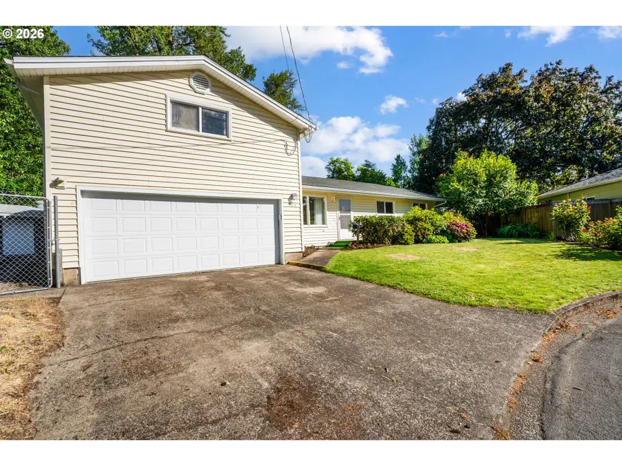 184 E Hatton Ave, Eugene, OR 97404 - #3